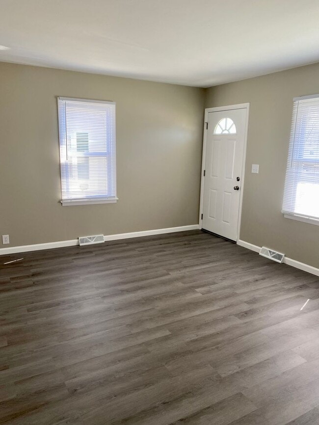 Photo - Two Bedroom House in Jerseyville