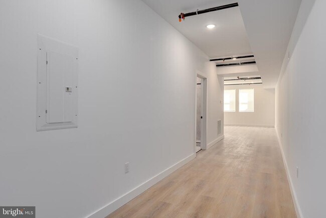 Photo - 2203 N 7th St