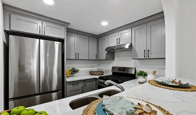 Fully Remodeled 1 Bedroom 1 Bathroom Open ... - Fully Remodeled 1 Bedroom 1 Bathroom Open ... Apartment