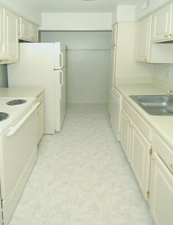 Kitchen - Oak Park at Nations Ford