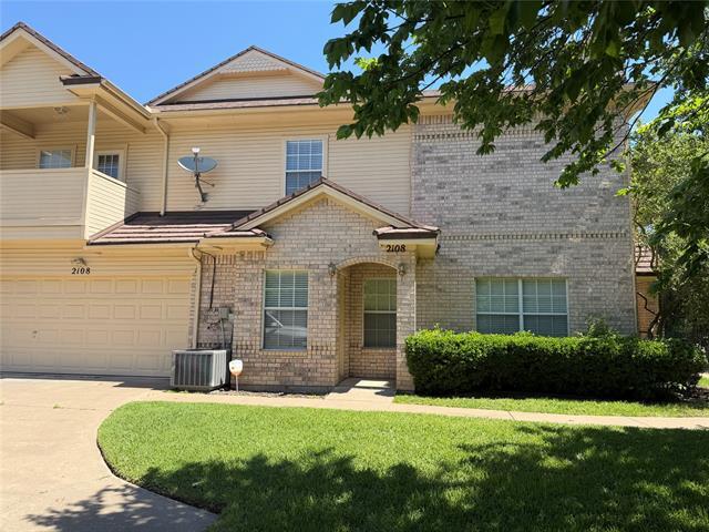 Photo - 2108 Lakeforest Dr