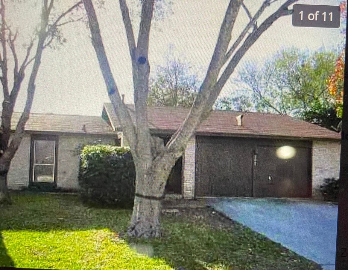 Photo - 115 N Meadow St Casa