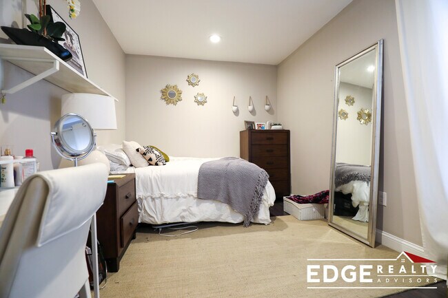 Photo - 3 Linden St Unidad 2