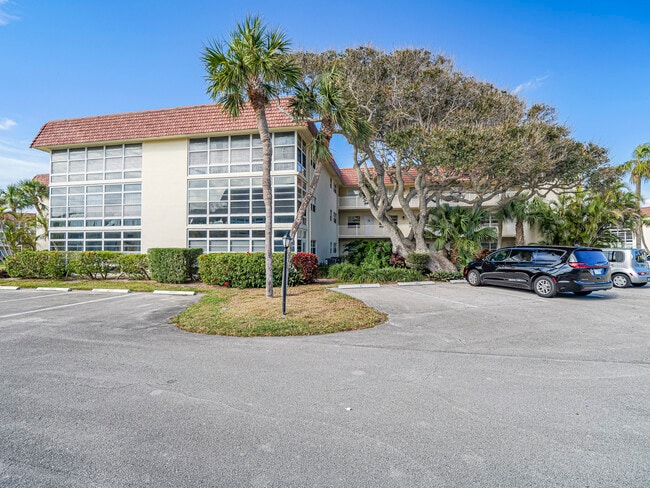 Photo - 5400 Jimmy Buffett Mem Hwy