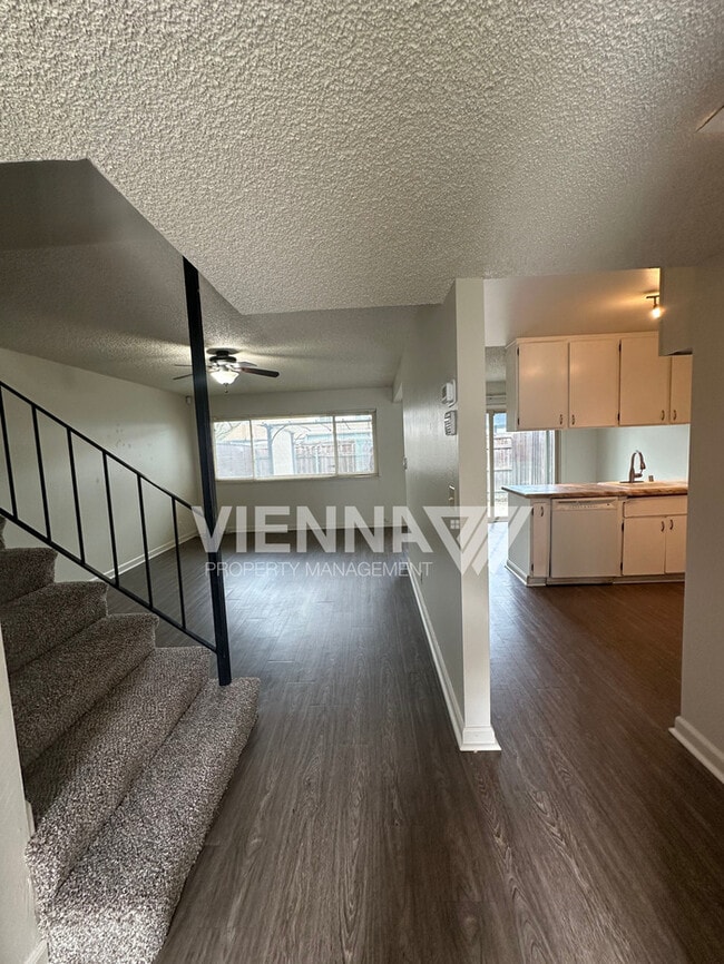 Photo - 5066 Greenberry Dr