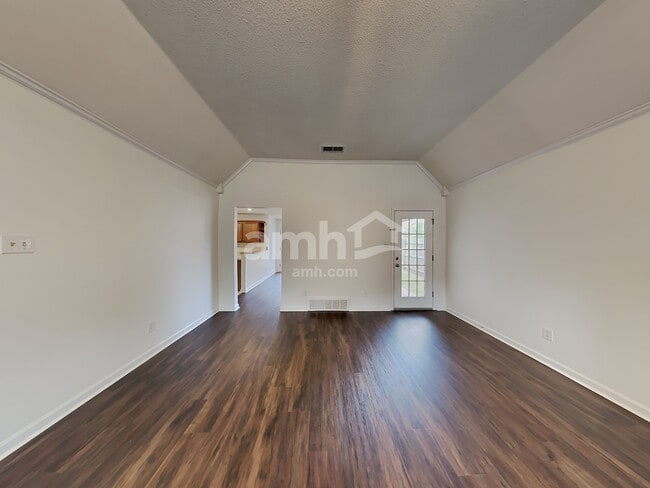 Photo - 1466 Far Dr