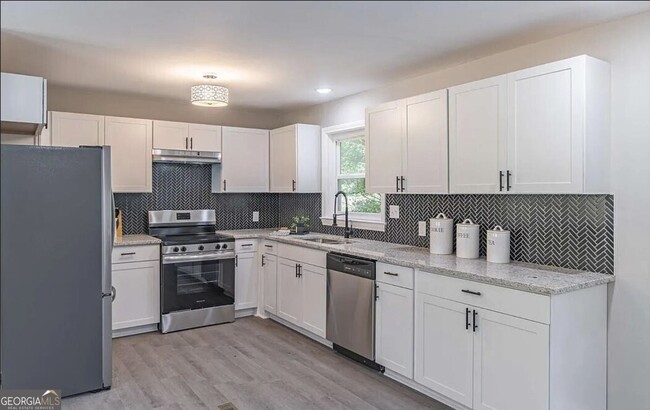 Photo - 1523 Delia Dr