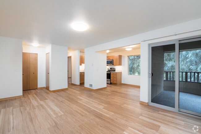 1BD, 1BA - 694-730SF