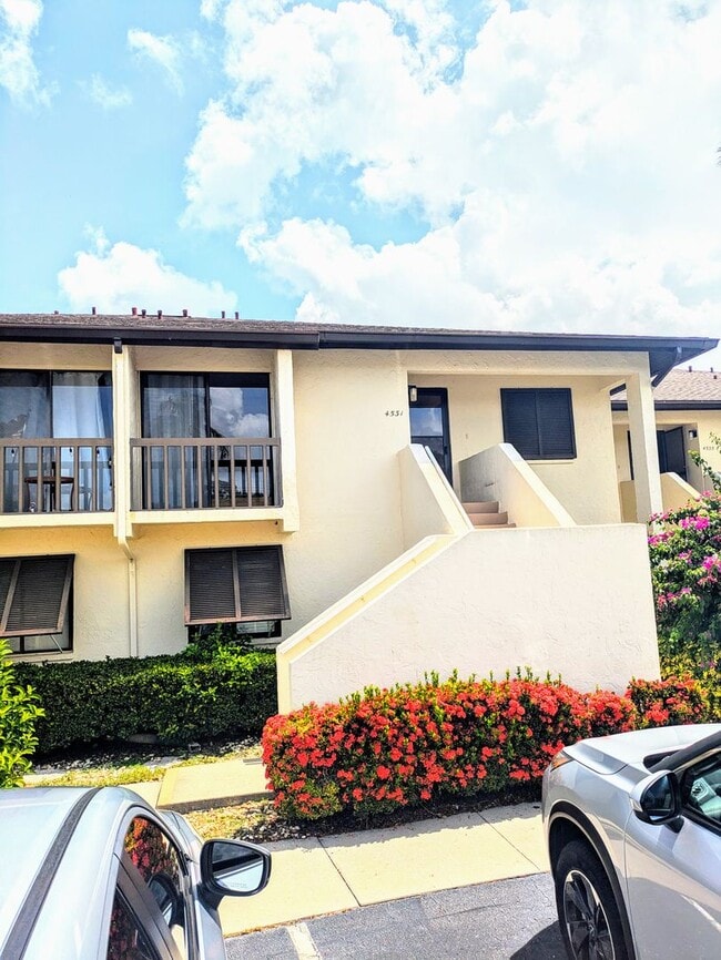 Photo - SEASONAL/SHORT TERM TURNKEY condo Unit 16, Bldg B