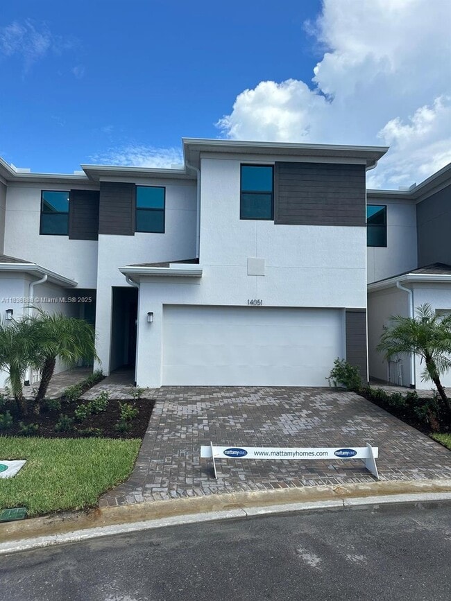 Building Photo - 14051 SW Thorens Dr Rental