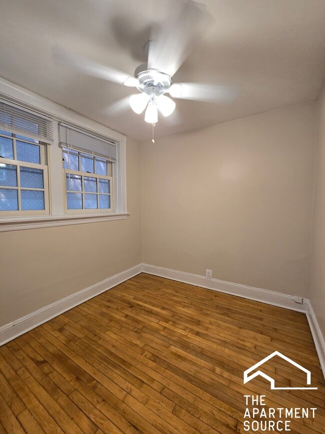 Photo - 1454 Oak Ave Unit G