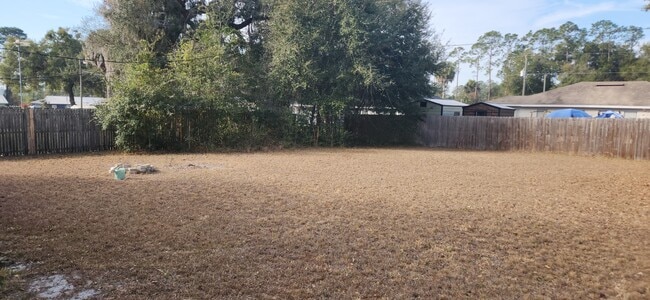 Photo - 242 Redbud Ln