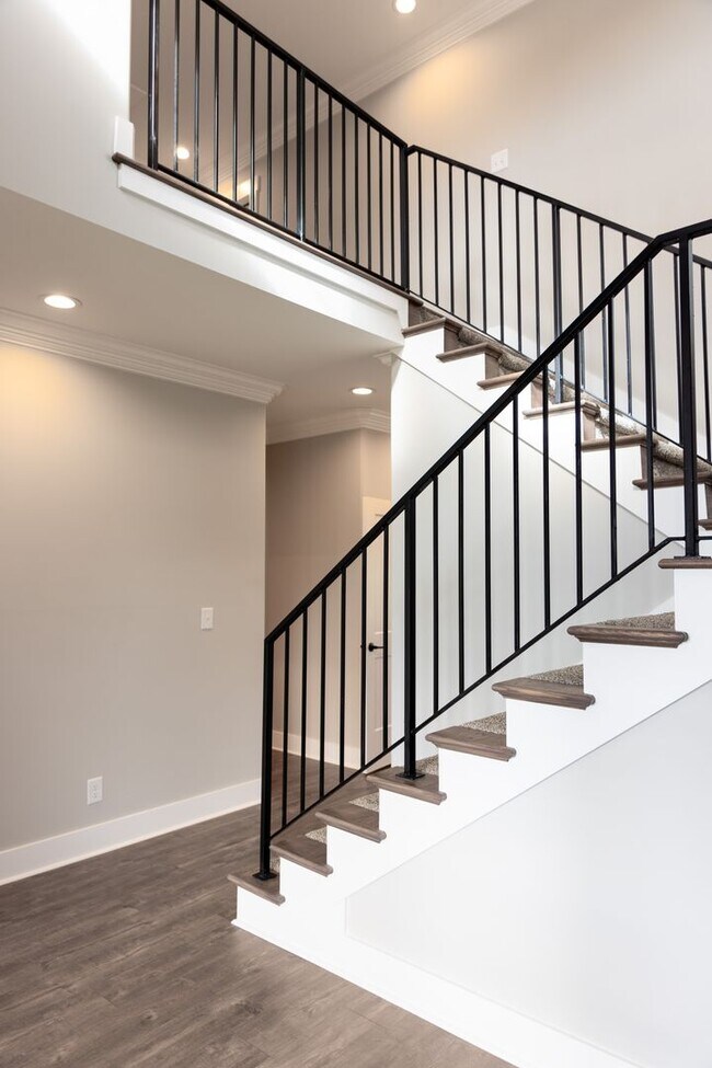 Photo - 1069 Veridian Dr