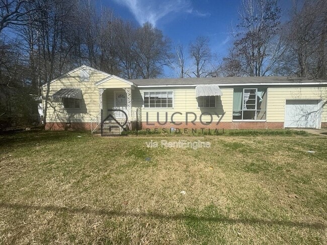 Building Photo - 316 Woody Dr
