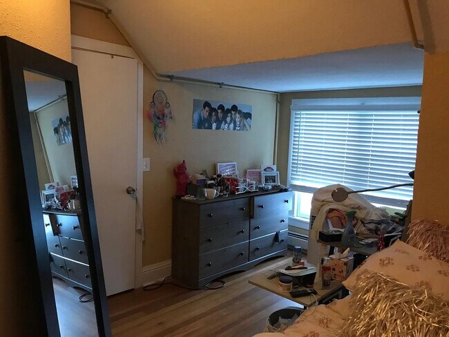 Photo - 648 University Ave Unidad 1