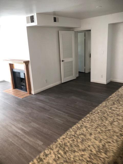 Photo - Poinsettia Place