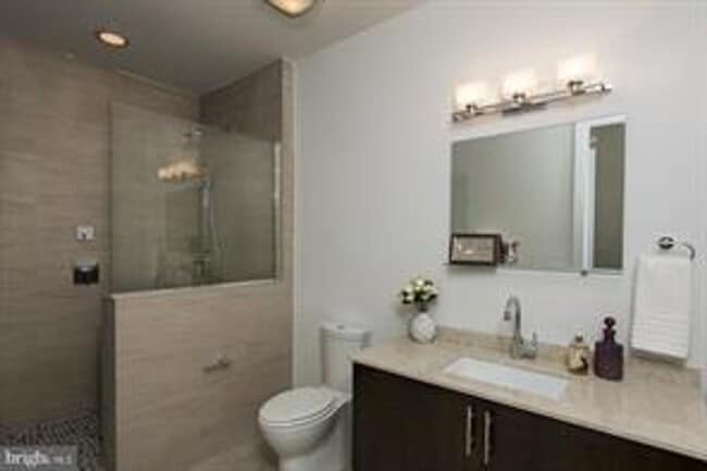 Photo - Manayunk Townhome with 2 Car Parking