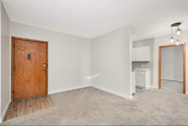 Photo - 3308 Girard Ave S Unit 102