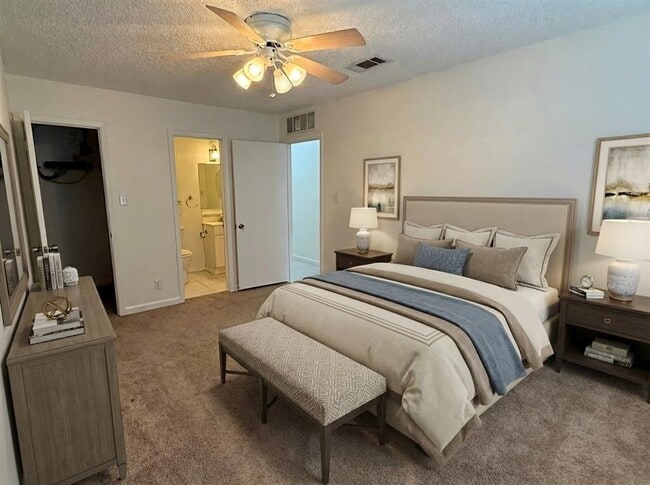 Photo - 11705 Cherokee St