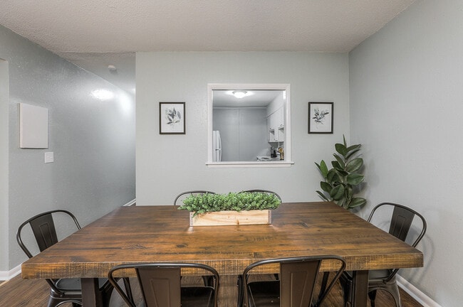 Photo - 8325 Lowell Ave