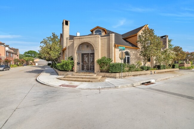 Building Photo - 4063 Breakwood Dr Rental
