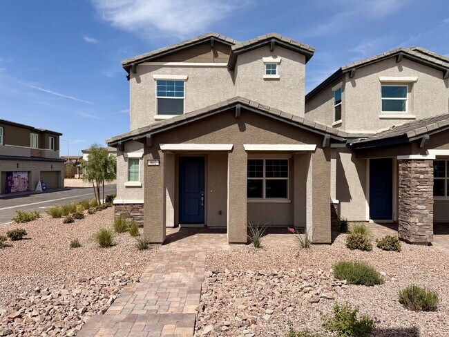 FULLY FURNISHED 3 BED 2.5 BATH 2 CAR GARAGE MODEL HOME FOR RENT IN CADENCE