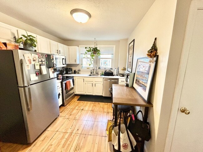 Photo - 929-931 Broadway Unidad First Floor 931 Broadway