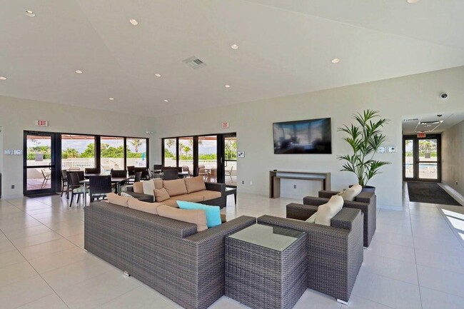 Photo - 5550 N Ocean Dr Unit 8a