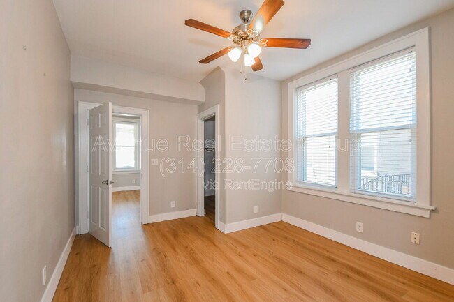 Photo - 4370 Swan Ave