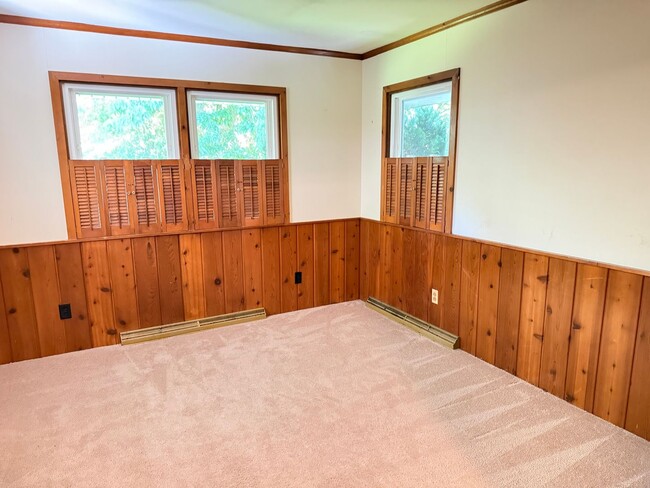 Photo - Charming 2 BR house in quiet Normal neighborhood