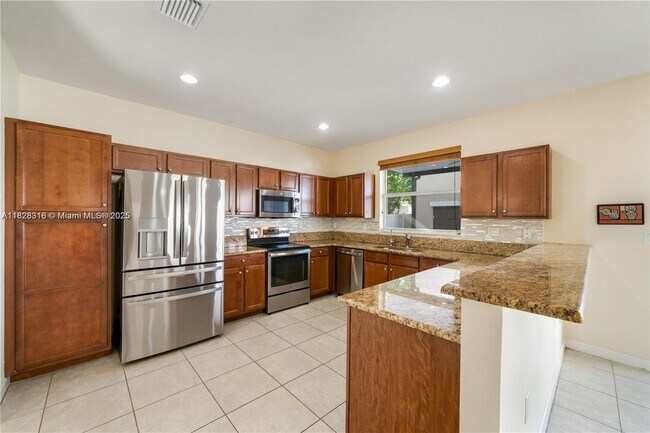 Photo - 16946 SW 90th Terrace