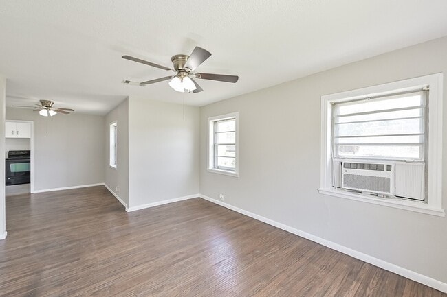 Photo - 1501 Greenbrier Dr