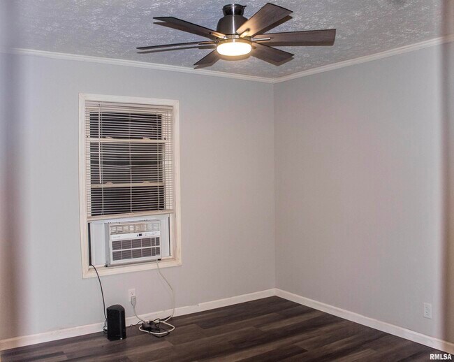 Photo - 2539 W Monroe St