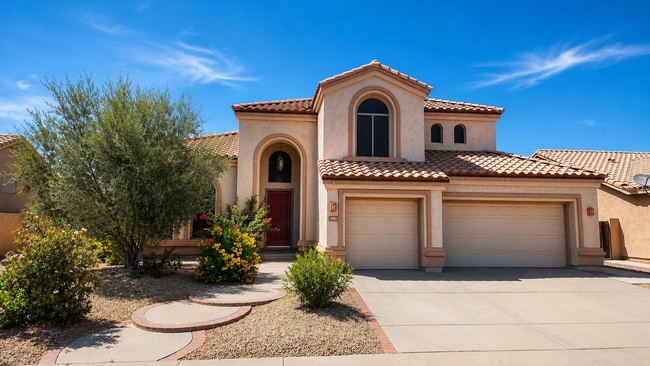 Building Photo - Gorgeous Move-In Ready Home with Resort-Style Backyard!