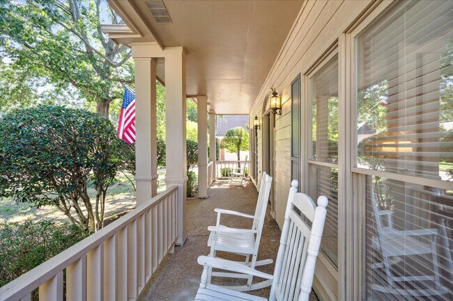 Photo - 739 Evans View Ln