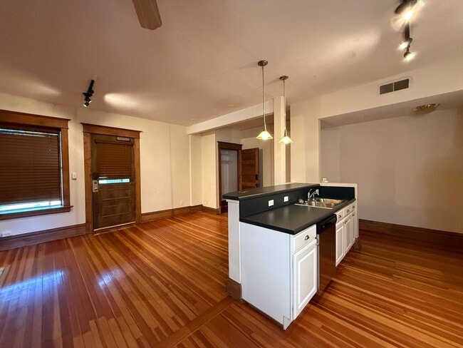 Photo - 1210 E Colfax Ave