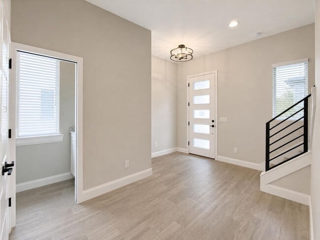 Photo - 1156 Windjammer Dr