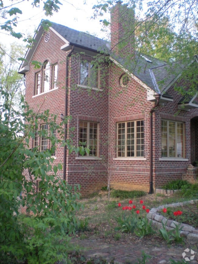 Building Photo - 117 Ritchie Avenue Rental