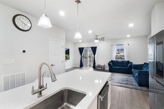 Photo - 76 Swackhammer Way