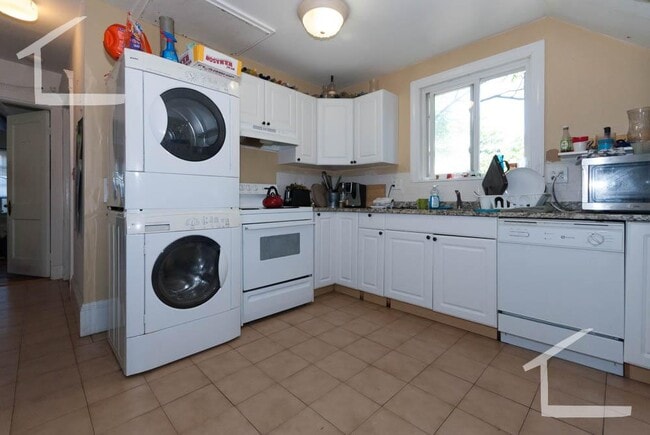 Photo - 8 Selkirk Rd Unidad 3