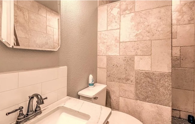 Photo - 20 S 28th St