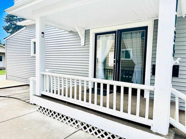 Photo - Gorgeous Kalispell home with Historical Charm