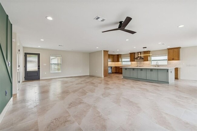 Photo - 3921 Versailles Dr