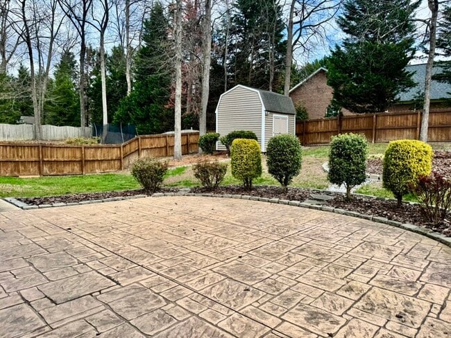 Photo - 3004 Southhampton Dr