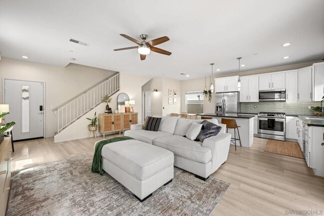 Building Photo - 1289 Donax Ave Rental