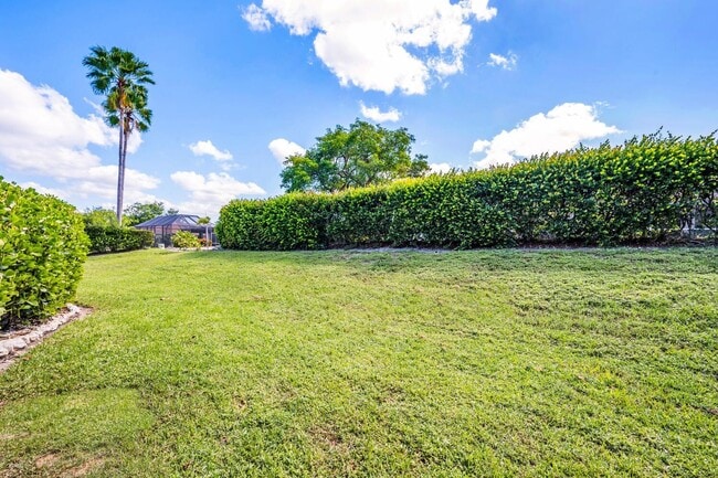 Photo - Hillside Home-3 bedrooms- 2 baths -2 car g...