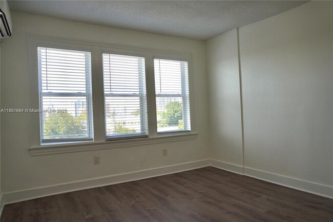 Photo - 501 SW 6th Ct Unit 324