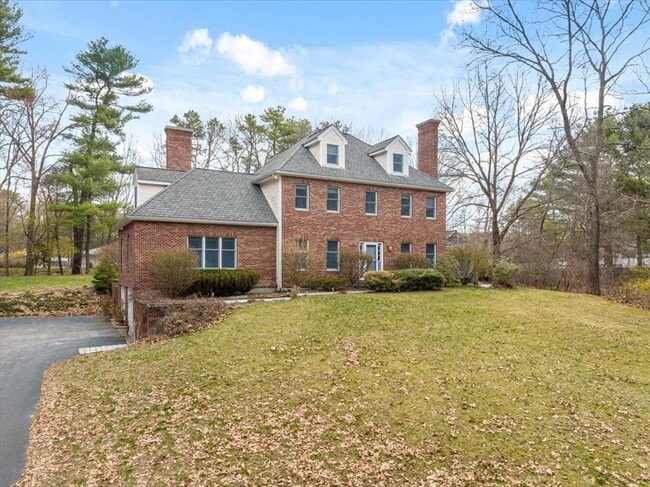 Photo - 1 Glenbrook Rd