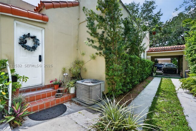 0000 San Miguel Ave Unit Rear