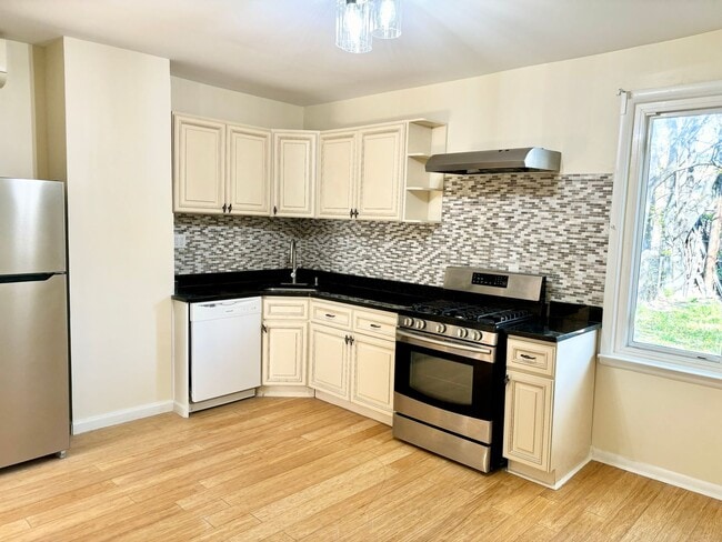 Photo - Single family house for rent in Jersey City